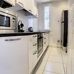 Quality 1 Bedroom Rue Du Canada 5 Mins Croisette 208